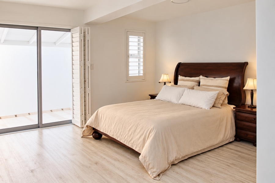4 Bedroom Property for Sale in Paradise Beach Western Cape